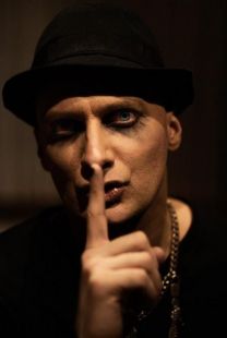 https://www.showbiz.cz/public/files/gallery/thumb/df/dfb2f3b0f8e0681d66107d521013c75f1312561137.jpg