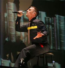 https://www.showbiz.cz/public/files/gallery/thumb/e1/e1f6989b75a47f44ce0123d269e397791312551371.jpg