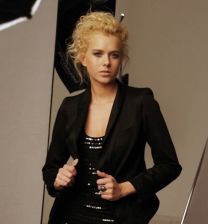 https://www.showbiz.cz/public/files/gallery/thumb/e6/e61805e41706ae30f340697463f3e72c1312490100.jpg