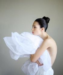 https://www.showbiz.cz/public/files/gallery/thumb/f0/f0a8f321bfd22eb2d7b8aafa00aa7b9c.jpg