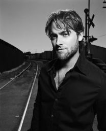 https://www.showbiz.cz/public/files/gallery/thumb/f2/f2722a834aa79682bf188c4cf47fa1431312474112.jpg