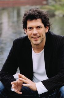 https://www.showbiz.cz/public/files/gallery/thumb/fd/fd4a201183fe424026f5243463bcc26d1312484947.jpg