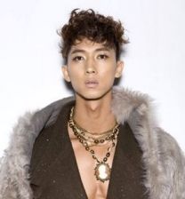 https://www.showbiz.cz/public/files/gallery/thumb/gg/084e1a85b6d138d0467438ee71d8a2c91327422717.jpg