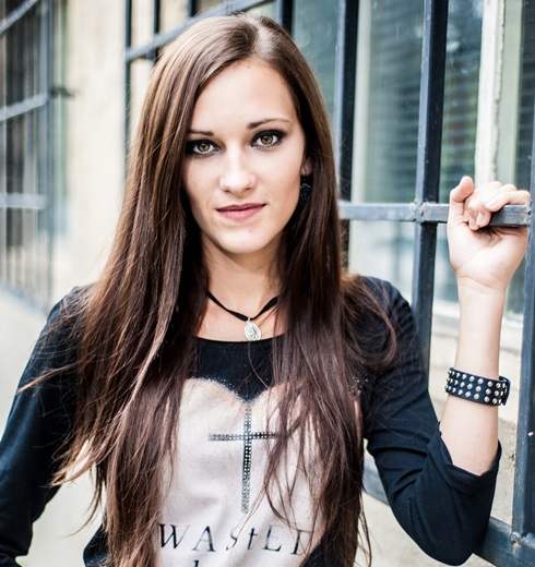 janova